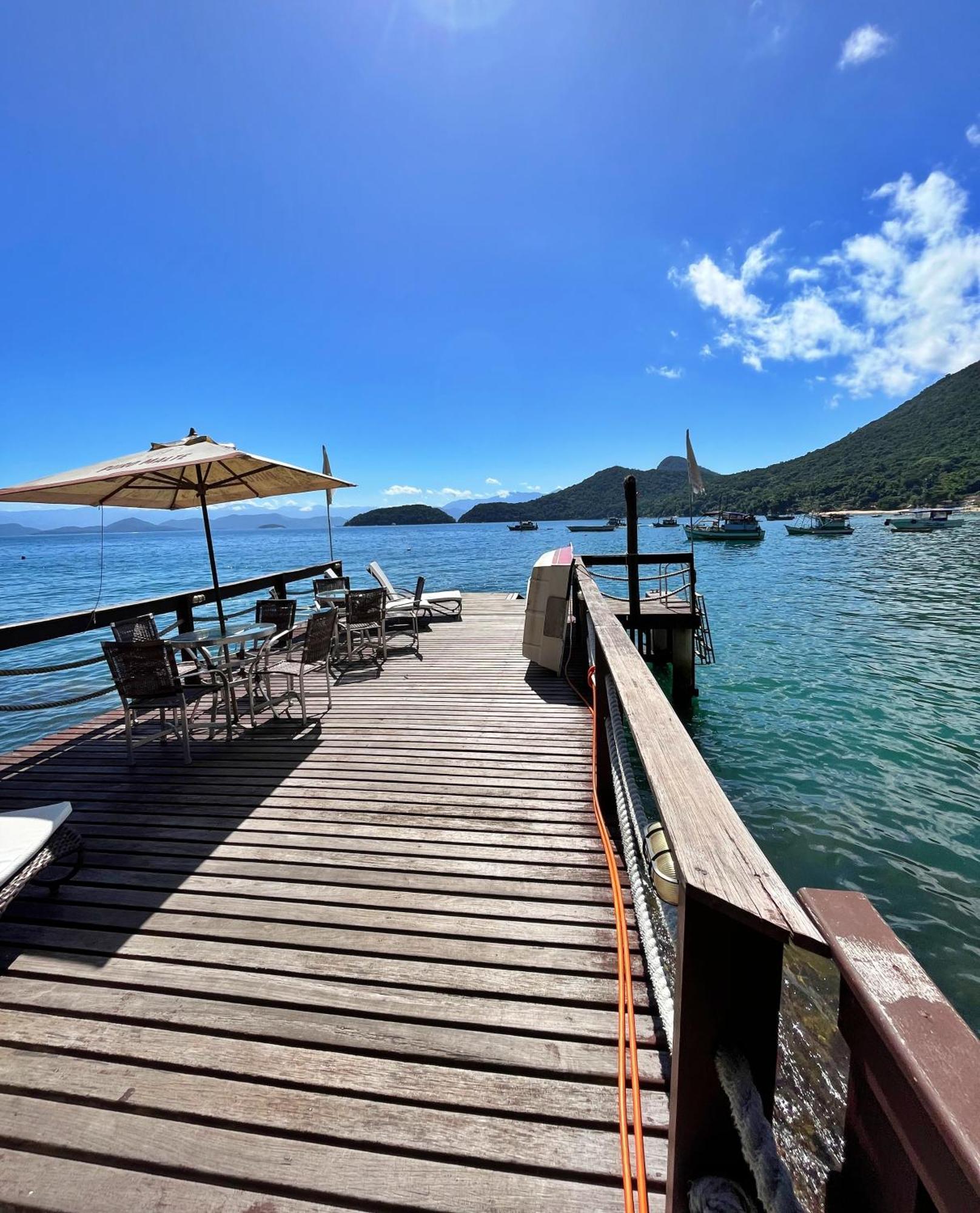 Pousada Conves - Ilha Grande Praia de Araçatiba Buitenkant foto